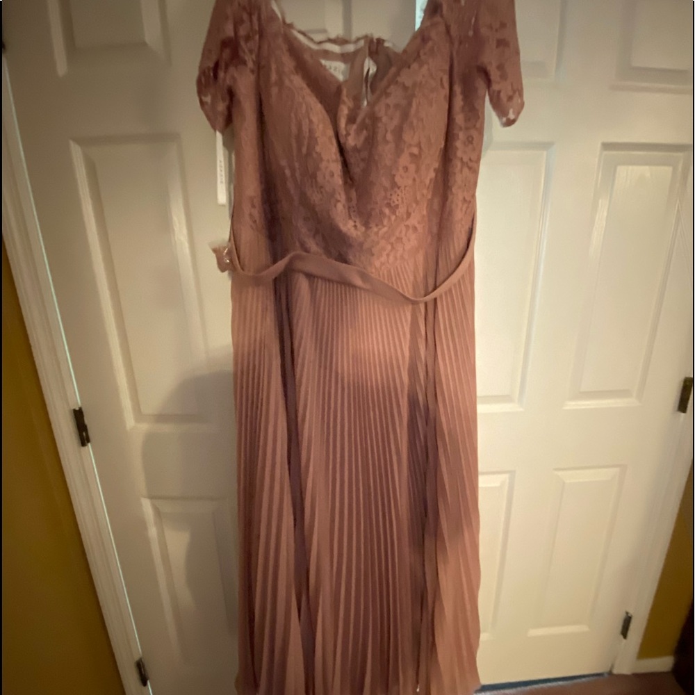 Brand new formal gown mauve